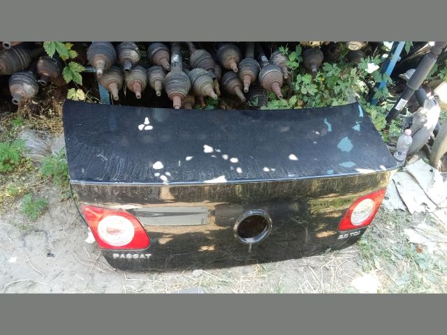 bontott VW PASSAT B6 Csomagtérajtó (Részeivel)