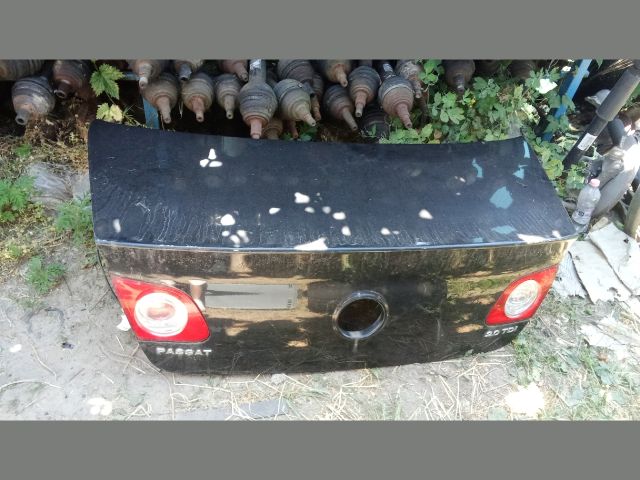 bontott VW PASSAT B6 Csomagtérajtó (Részeivel)