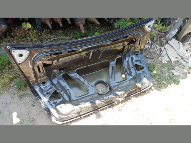 bontott VW PASSAT B6 Csomagtérajtó (Részeivel)