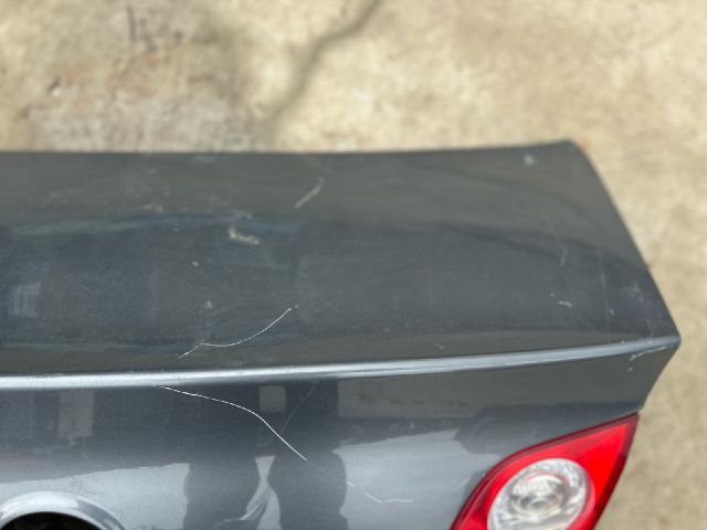 bontott VW PASSAT B6 Csomagtérajtó (Üres lemez)