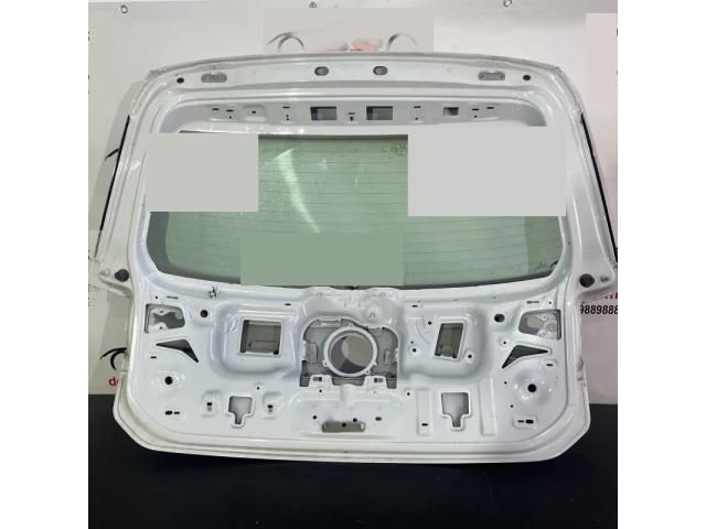 bontott VW PASSAT B6 Csomagtérajtó (Üres lemez)