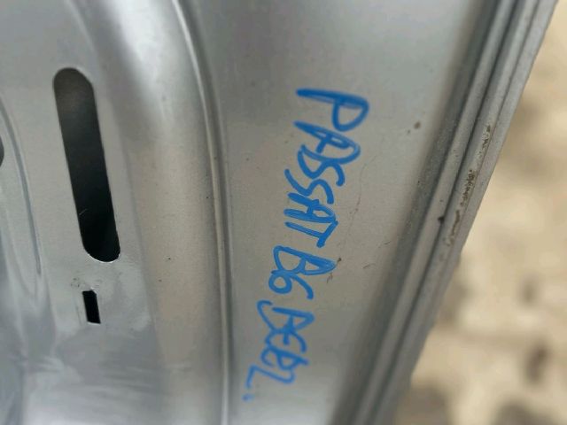 bontott VW PASSAT B6 Csomagtérajtó (Üres lemez)