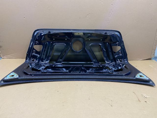 bontott VW PASSAT B6 Csomagtérajtó (Üres lemez)