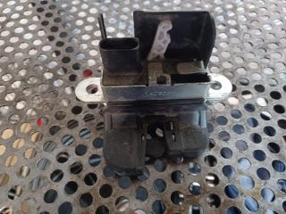 bontott VW PASSAT B6 Csomagtérajtó Zárszerkezet