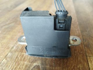 bontott VW PASSAT B6 Csomagtérajtó Zárszerkezet