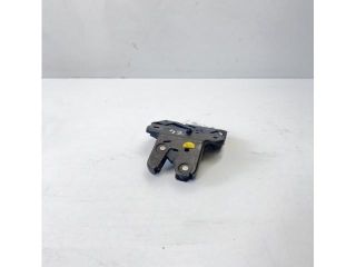 bontott VW PASSAT B6 Csomagtérajtó Zárszerkezet