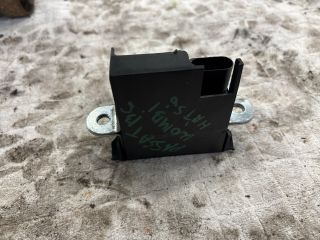 bontott VW PASSAT B6 Csomagtérajtó Zárszerkezet