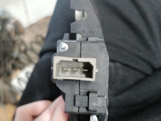 bontott VW PASSAT B6 Csomagtérajtó Zárszerkezet