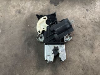 bontott VW PASSAT B6 Csomagtérajtó Zárszerkezet