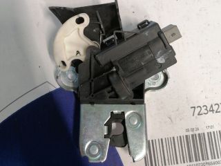 bontott VW PASSAT B6 Csomagtérajtó Zárszerkezet