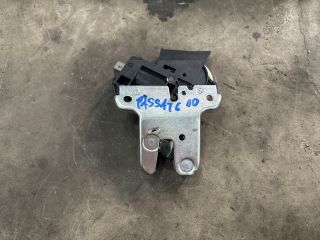 bontott VW PASSAT B6 Csomagtérajtó Zárszerkezet