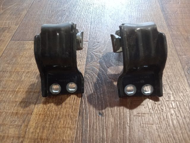 bontott VW PASSAT B6 Csomagtérajtó Zsanér