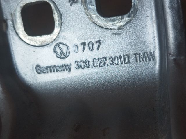 bontott VW PASSAT B6 Csomagtérajtó Zsanér