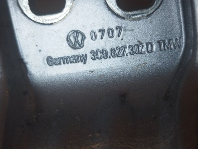 bontott VW PASSAT B6 Csomagtérajtó Zsanér