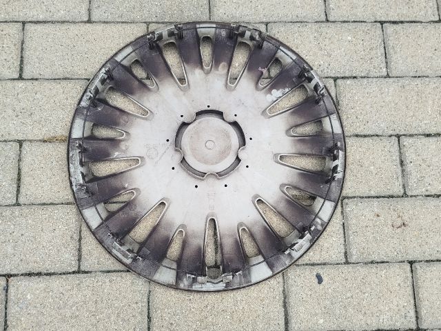 bontott VW PASSAT B6 Dísztárcsa (1 db)