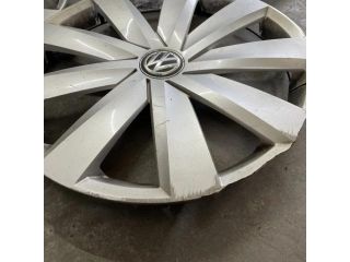 bontott VW PASSAT B6 Dísztárcsa (1 db)