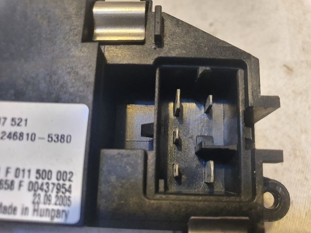 bontott VW PASSAT B6 Előtét Ellenállás Fűtőmotor