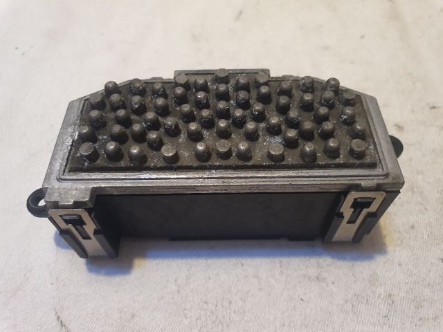 bontott VW PASSAT B6 Előtét Ellenállás Fűtőmotor