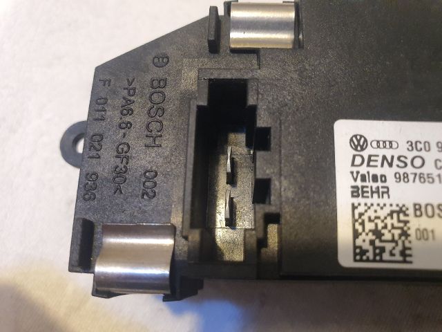 bontott VW PASSAT B6 Előtét Ellenállás Fűtőmotor