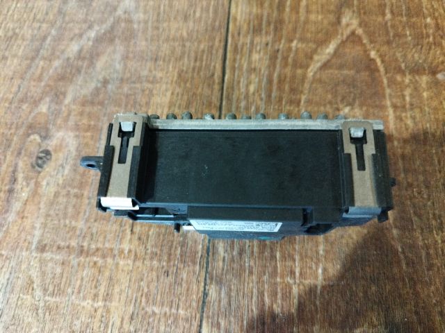 bontott VW PASSAT B6 Előtét Ellenállás Fűtőmotor