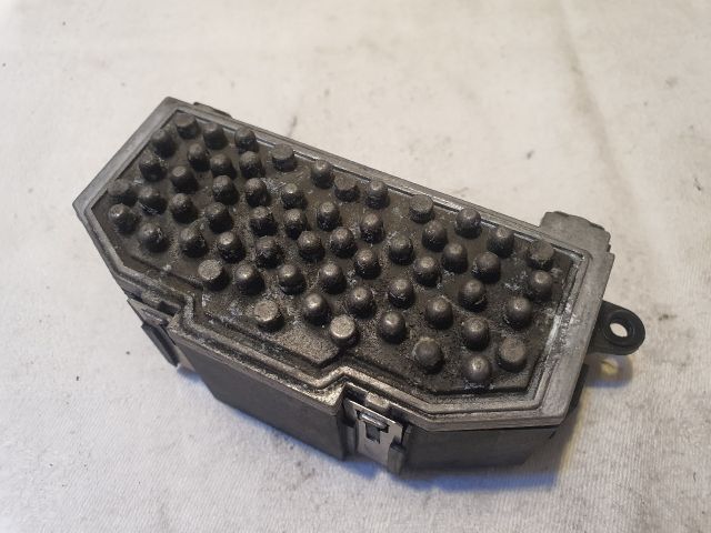 bontott VW PASSAT B6 Előtét Ellenállás Fűtőmotor