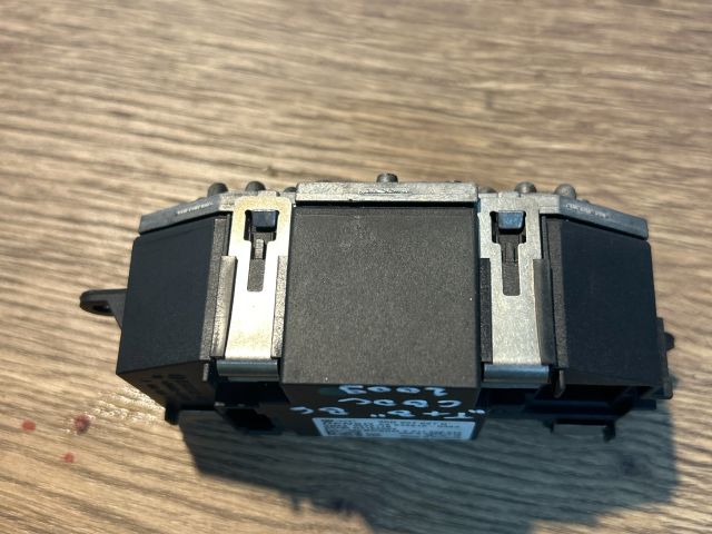 bontott VW PASSAT B6 Előtét Ellenállás Fűtőmotor