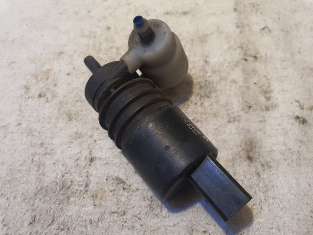 bontott VW PASSAT B6 Első Ablakmosó Szivattyú