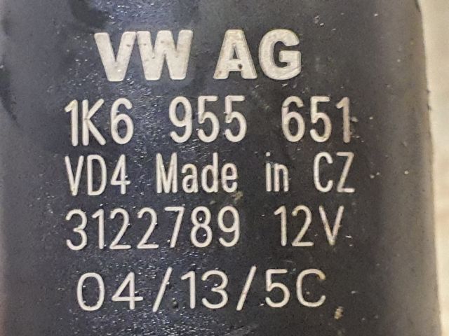 bontott VW PASSAT B6 Első Ablakmosó Szivattyú