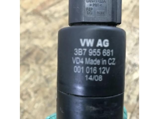 bontott VW PASSAT B6 Első Ablakmosó Szivattyú