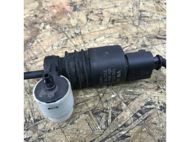 bontott VW PASSAT B6 Első Ablakmosó Szivattyú