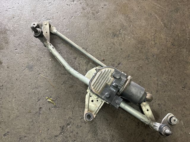 bontott VW PASSAT B6 Első Ablaktörlő Motor