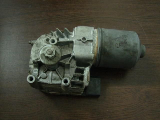 bontott VW PASSAT B6 Első Ablaktörlő Motor