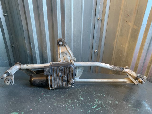 bontott VW PASSAT B6 Első Ablaktörlő Szerkezet Motorral