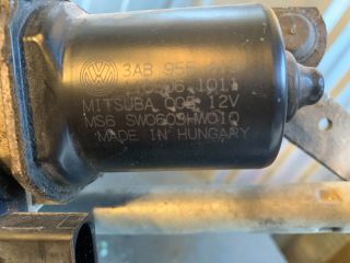 bontott VW PASSAT B6 Első Ablaktörlő Szerkezet Motorral