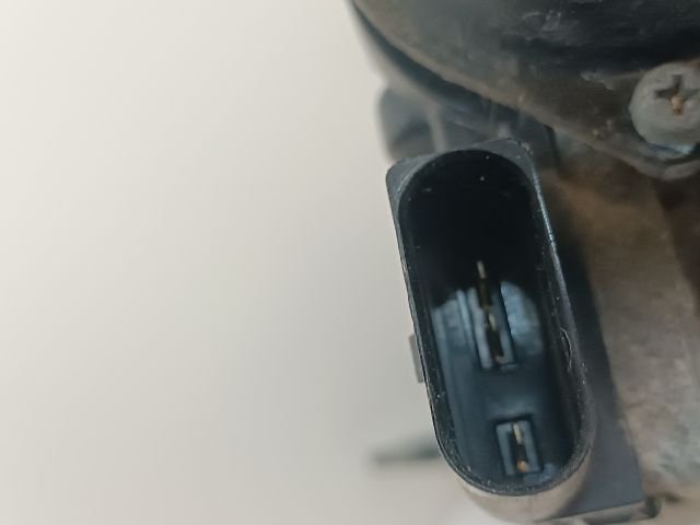 bontott VW PASSAT B6 Első Ablaktörlő Szerkezet Motorral