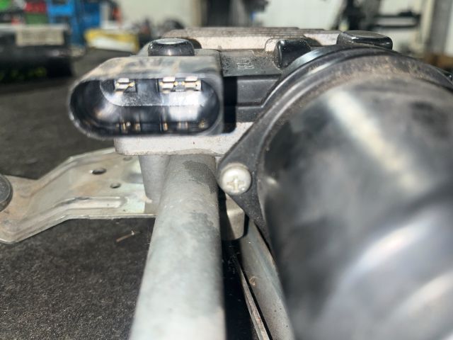 bontott VW PASSAT B6 Első Ablaktörlő Szerkezet Motorral