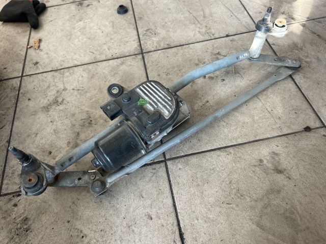 bontott VW PASSAT B6 Első Ablaktörlő Szerkezet Motorral