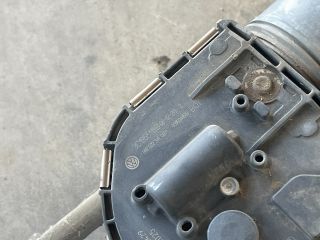 bontott VW PASSAT B6 Első Ablaktörlő Szerkezet Motorral