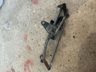 bontott VW PASSAT B6 Első Ablaktörlő Szerkezet Motorral