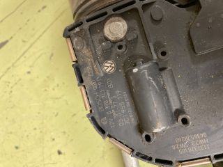 bontott VW PASSAT B6 Első Ablaktörlő Szerkezet Motorral