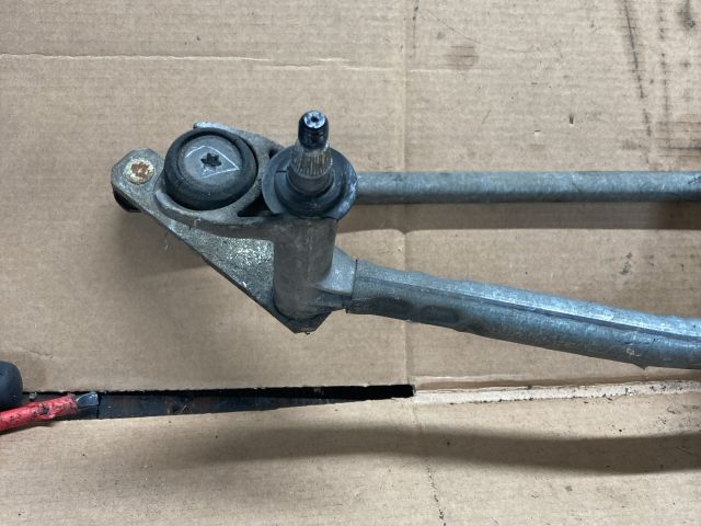 bontott VW PASSAT B6 Első Ablaktörlő Szerkezet Motorral