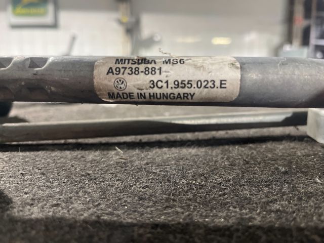 bontott VW PASSAT B6 Első Ablaktörlő Szerkezet Motorral