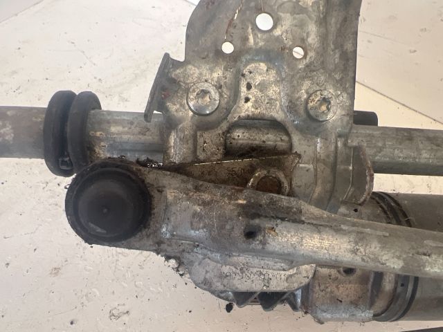 bontott VW PASSAT B6 Első Ablaktörlő Szerkezet Motorral