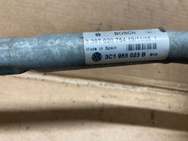 bontott VW PASSAT B6 Első Ablaktörlő Szerkezet Motorral