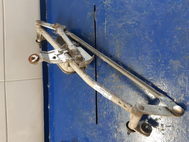 bontott VW PASSAT B6 Első Ablaktörlő Szerkezet Motorral