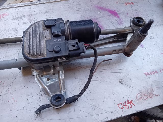 bontott VW PASSAT B6 Első Ablaktörlő Szerkezet Motorral