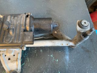 bontott VW PASSAT B6 Első Ablaktörlő Szerkezet Motorral