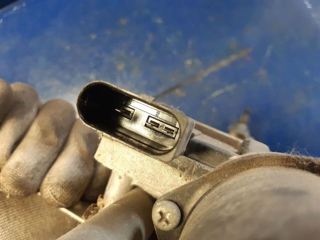 bontott VW PASSAT B6 Első Ablaktörlő Szerkezet Motorral