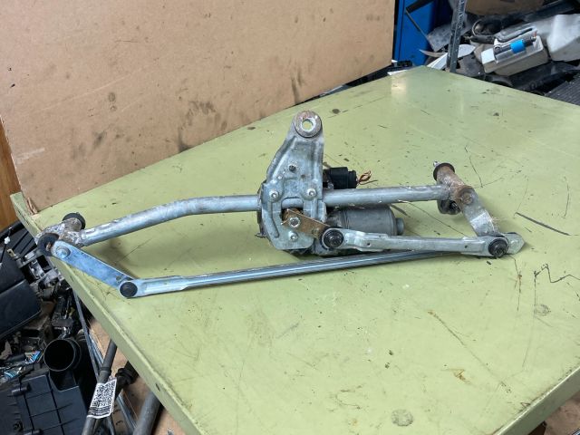 bontott VW PASSAT B6 Első Ablaktörlő Szerkezet Motorral