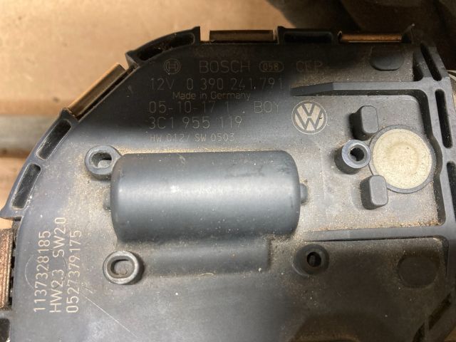 bontott VW PASSAT B6 Első Ablaktörlő Szerkezet Motorral